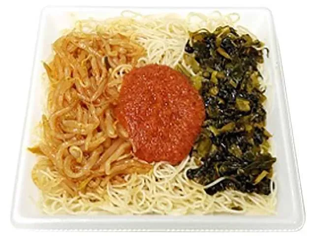 Fried Rice Vermicelli with Mustard Greens and Hakata Spicy Cod Roe