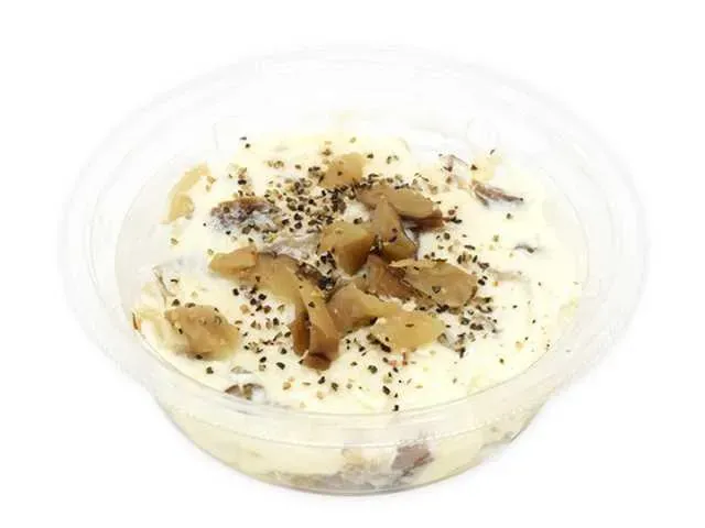 Iburigakko Smoked Daikon Pickles with Cream Cheese