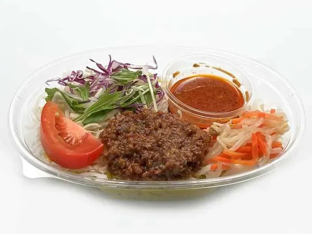Hokkaido Specialty Ramen Salad Spicy Minced Meat Miso