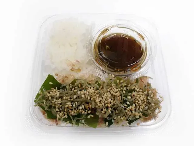 大根と揚げちりめんのサラダ