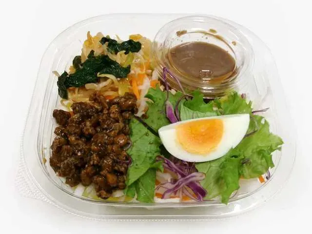 Spicy Sesame Ramen Salad with Minced Meat Miso