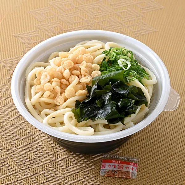 Special Dashi Broth Kake Udon with Tempura Flakes & Wakame