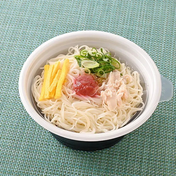 우메보시 & 찐닭고기 온소면
