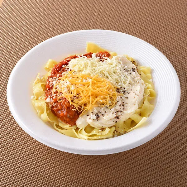 Fresh Pasta with 3 Cheeses & Generous Vegetable Meat Double Sauce