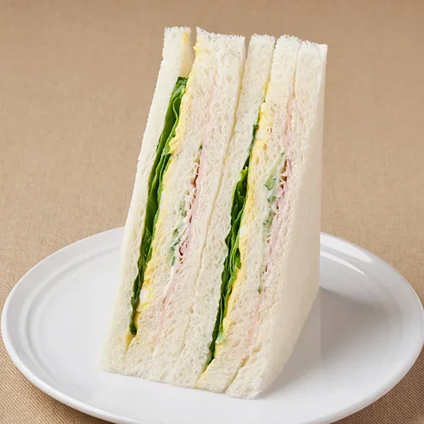 ハムレタスたまごサンド