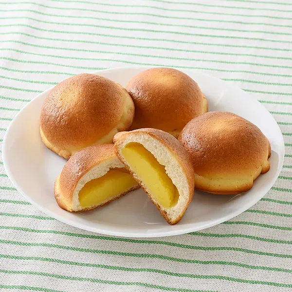 スイートクリームパン4個入(プリン風味クリーム)