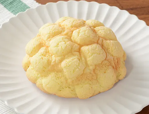 Fluffy & Crispy Melon Bread