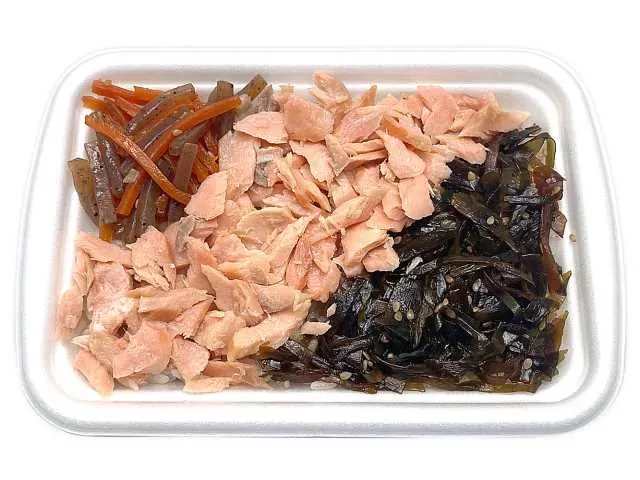 Hokkaido Grilled Autumn Salmon Flakes Rice (with Mochi Barley)