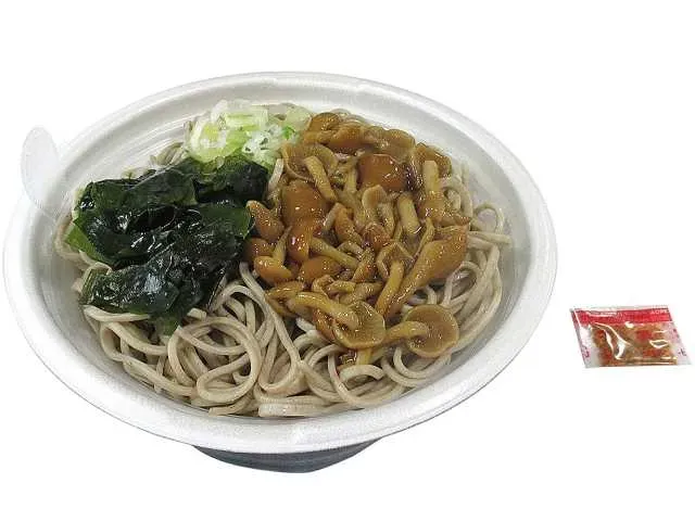 だしが自慢のなめこそば
