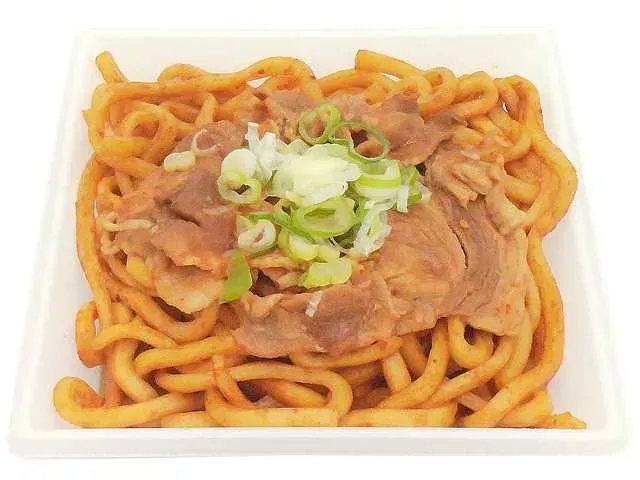 ピリ辛ソースの豚肉焼うどん
