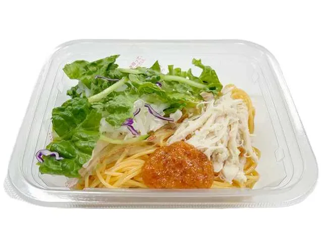 蒸し鶏と明太クリームソースのパスタサラダ