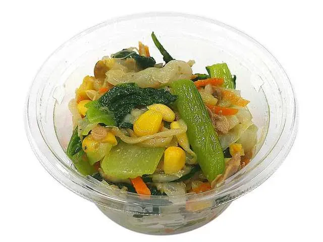 Komatsuna and Tuna Salad Made with Osaka Komatsuna